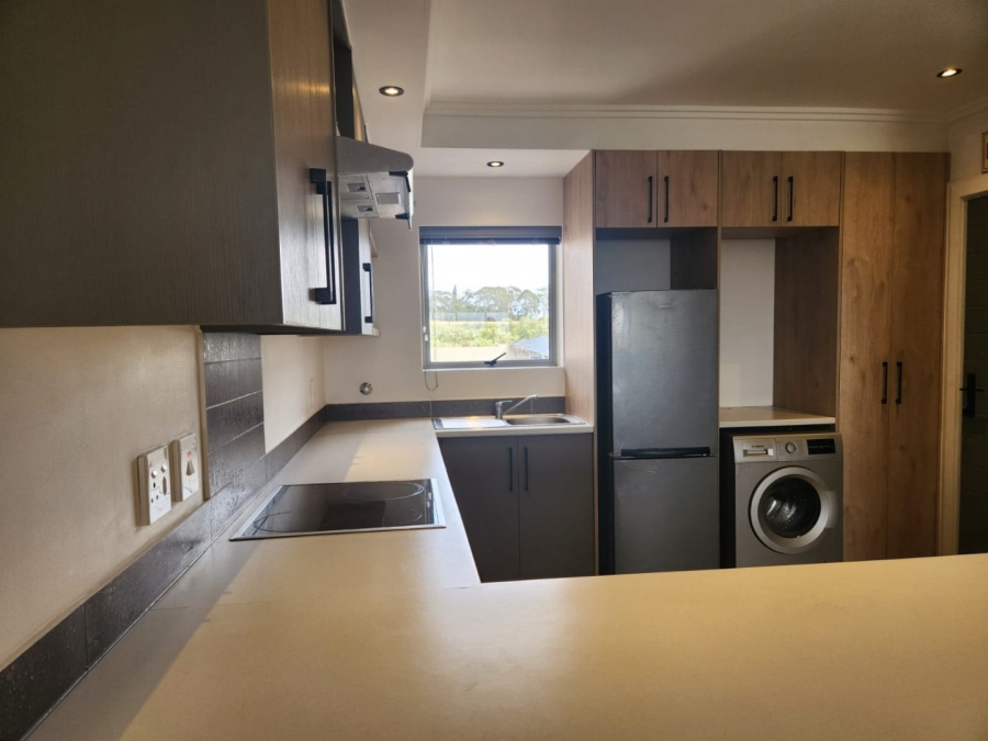 2 Bedroom Property for Sale in Pacaltsdorp Western Cape